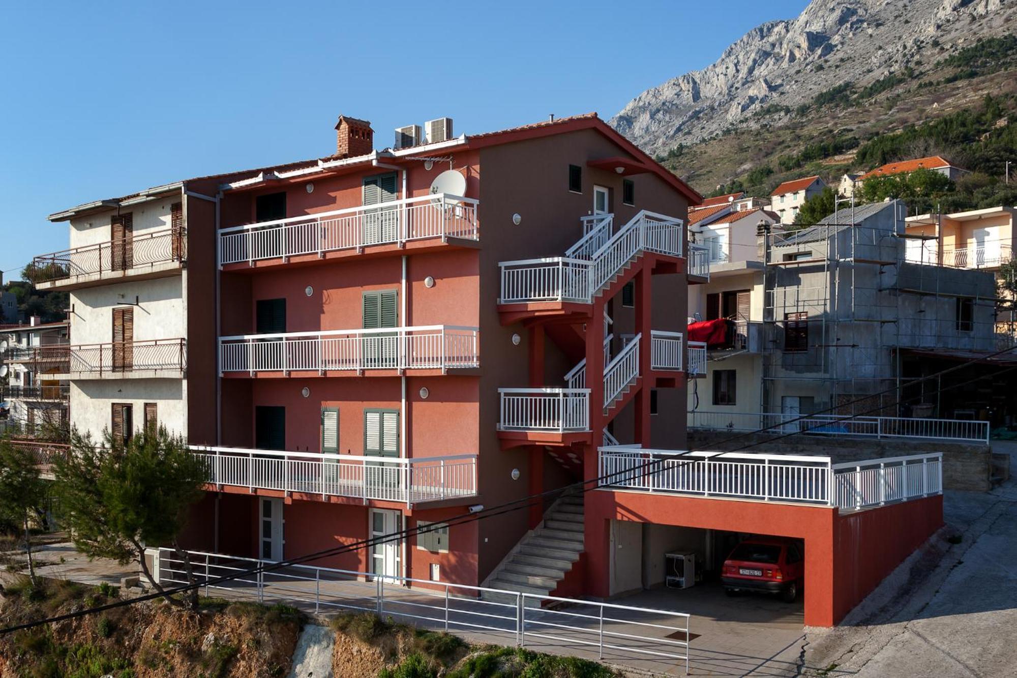Apartments Toni Omiš Exteriör bild